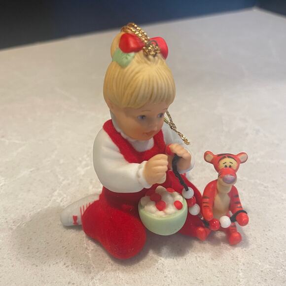 Ashton Drake cranberries and popcorn Christmas ornament a very pooh collectible - Picture 9 of 9